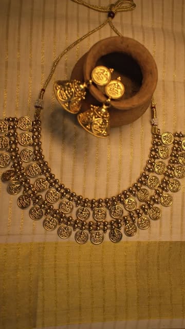 Gold kasu coin necklace with matching jhumkas