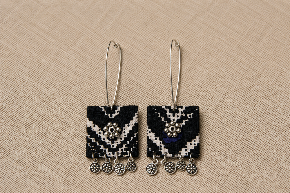 Kangra - Black Chevron Block-Print Long Hoop Danglers