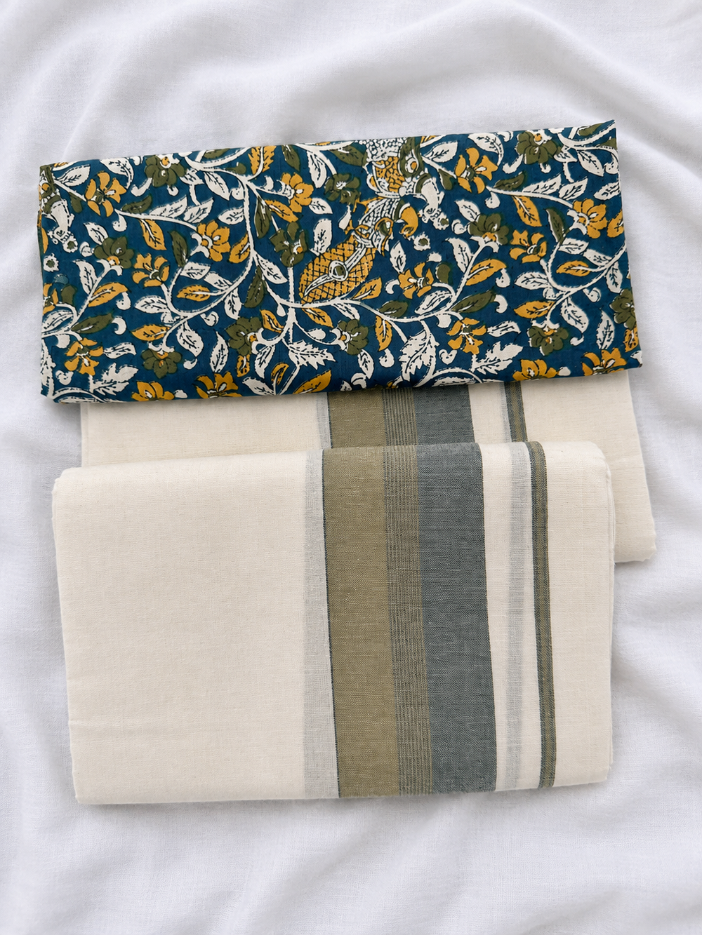 Kayal - Set Mundu with Olive and Blue Kara and Printed Blouse Piece