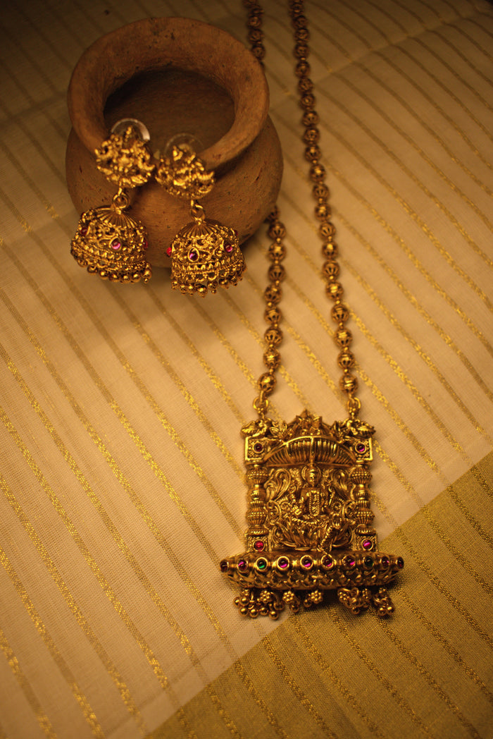 Antique Gold Temple Pendant Necklace with Matching Jhumka Earrings