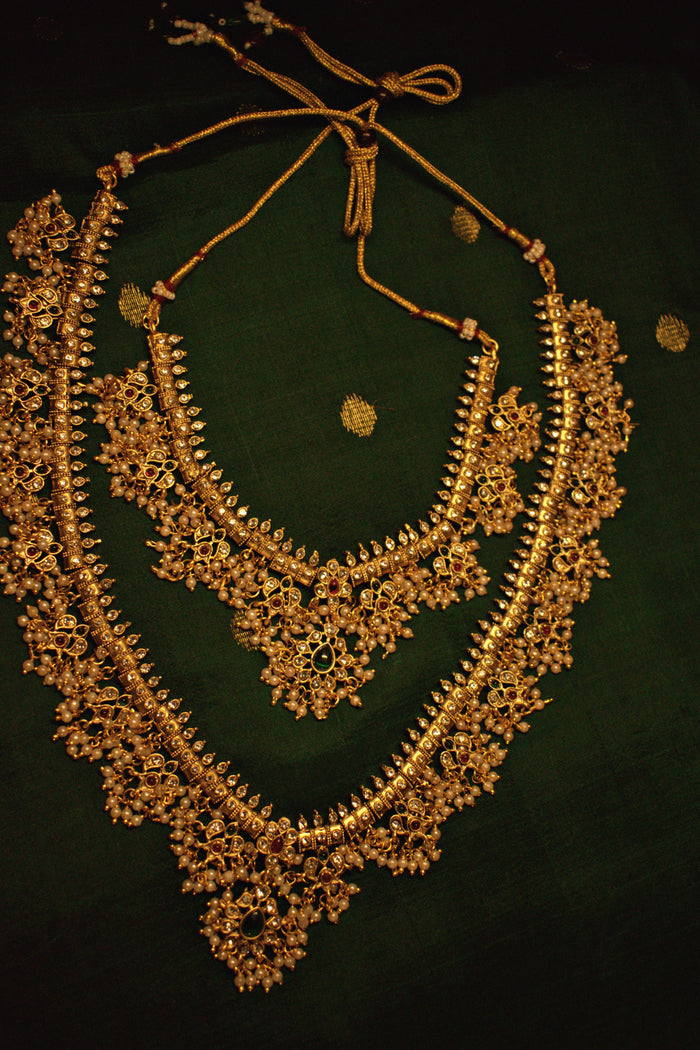 Antique Gold Kundan and Pearl Bridal Necklace with Matching Earrings